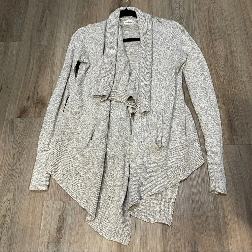 Abercrombie & Fitch Camel Nude long sleeve open front sweater ruffled cardigan